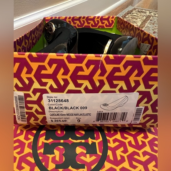 Tory Burch Black/Black Caroline 65 MM Wedge - Naplak/Elastic - Picture 2 of 4